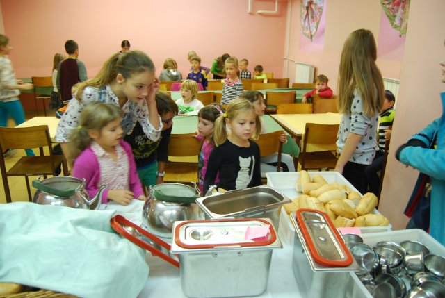 gradimo prijateljstvo 181